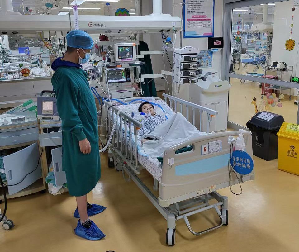 岳普湖县跨省救护车出租公司